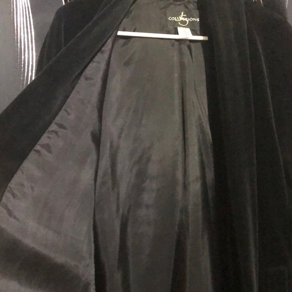 Vintage Black Velvet Evening Coat - Picture 3 of 4